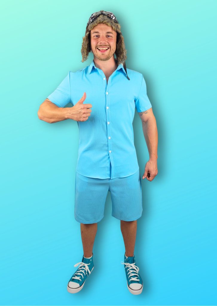 Entertainer dressed as Danny Go giving the thumbs up sign 